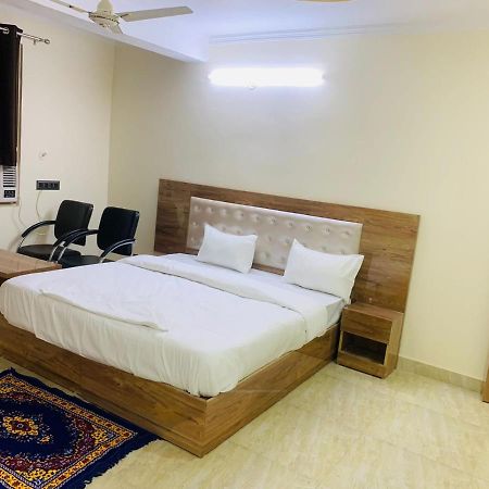 Shri Ram Home Stay New Delhi Bagian luar foto